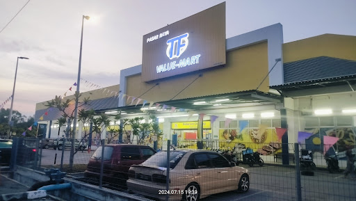 TF Value-Mart Pantai Remis