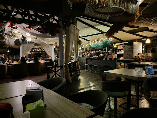 Juhouse Cafe & Lounge