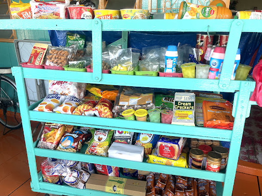 零食店 Snack Shop 零食店 Snack Shop