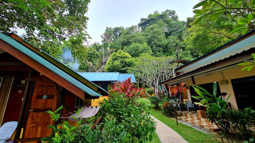 Cheers Minimart and Guesthouse Cheers Minimart and Guesthouse