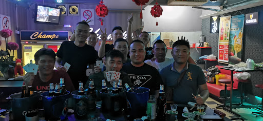 Champs Pub Champs Pub