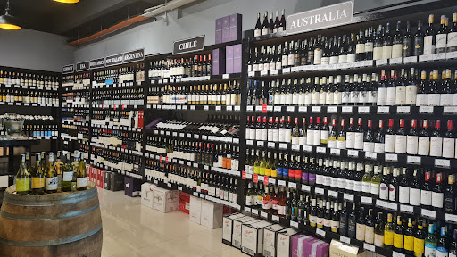 W Wine & Liquor Warehouse Kota Damansara