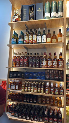 Madurai veeran wines ( liquor shop )