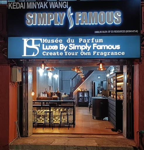 Luxe By Simply Famous Melaka Luxe By Simply Famous Melaka