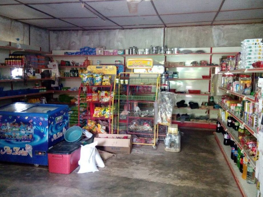 Kedai Runcit Ahmad Rafai Bin Hassan Ayer Molek. 1 kedai runcit ahmad rafai bin hassan ayer molek