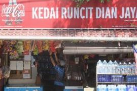 KEDAI RUNCIT ALONG 1 kedai runcit along
