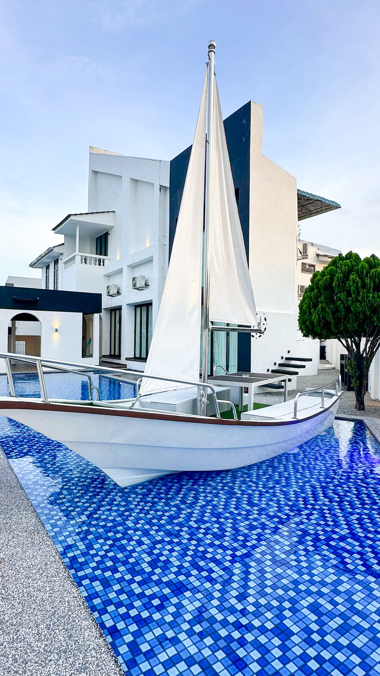 Luxe By Simply Famous Melaka 1 luxe by simply famous melaka