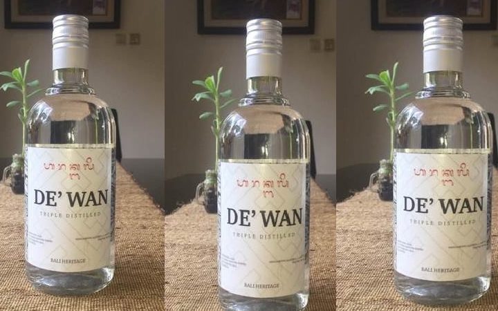 Menjual minuman keras arak 1 menjual minuman keras arak